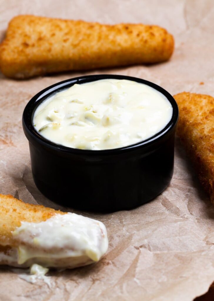 3 Ingredient Tartar Sauce Quick, Creamy & Irresistible!