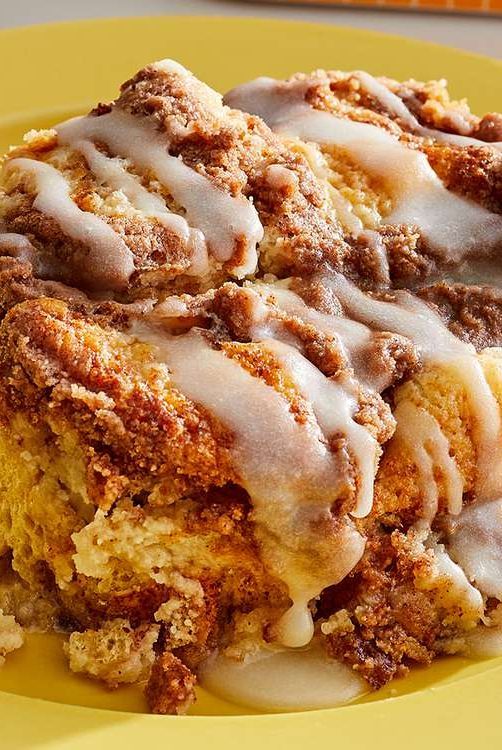 Cinnamon Roll Dump Cake Recipe