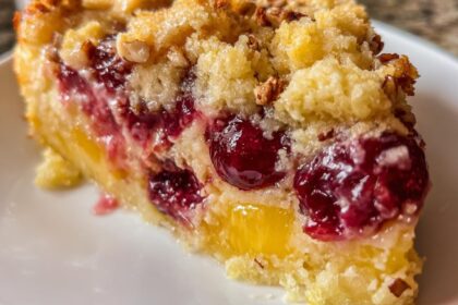 Easy & Delicious recipe for a dump cake for Effortless Desserts