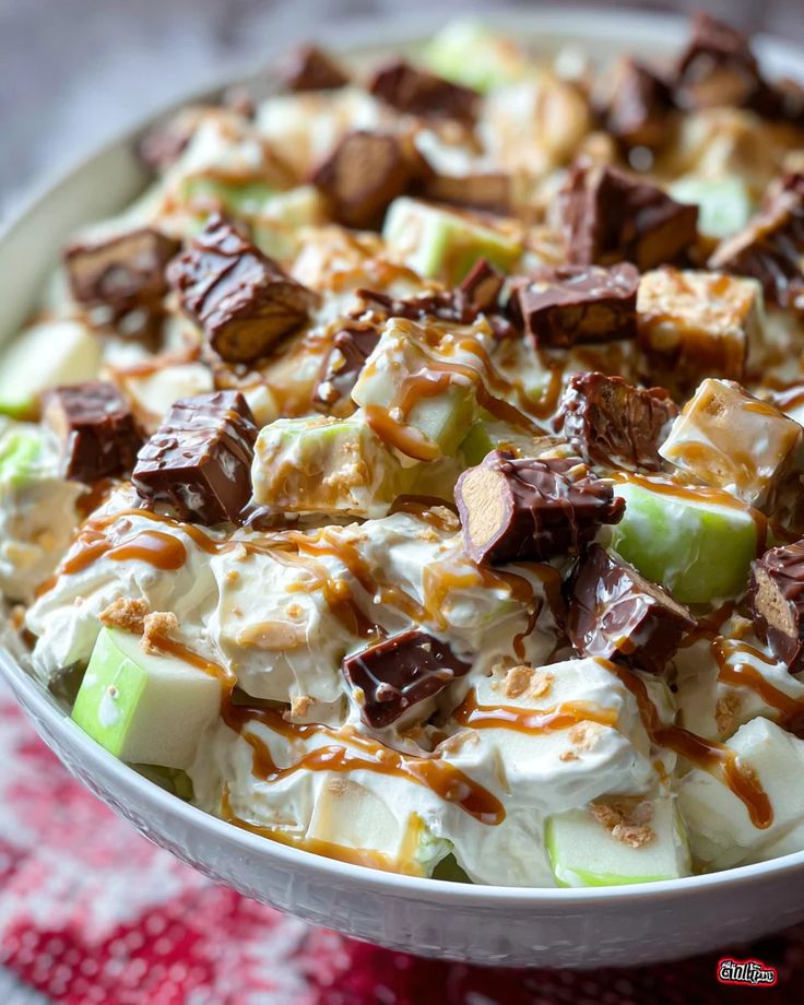 3 Ingredient Snicker Salad