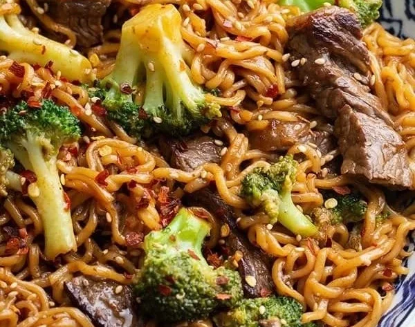 Beef and Broccoli Ramen Stir Fry with fresh vegetables and tasty sauce