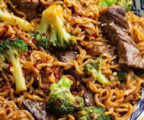 Beef and Broccoli Ramen Stir Fry with fresh vegetables and tasty sauce