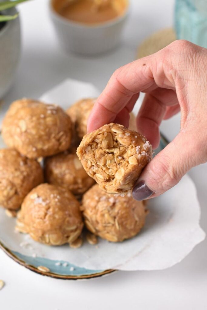3 Ingredient Peanut Butter Oatmeal Balls