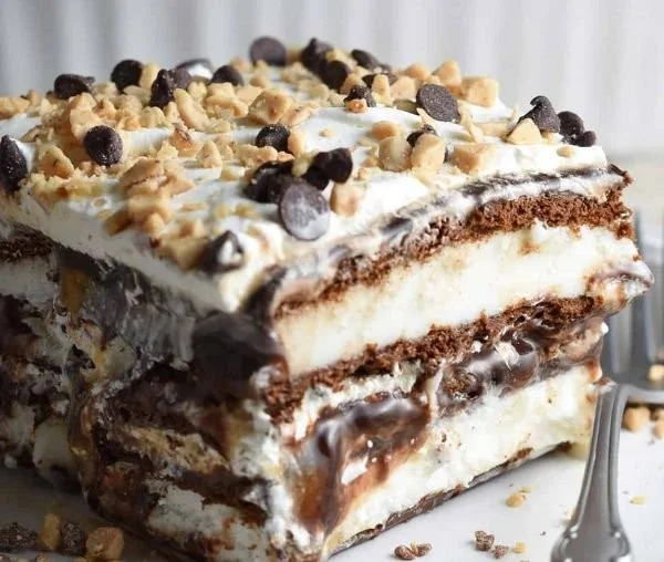 Delicious Ice Cream Sandwich Cake with layers of ice cream and cookies