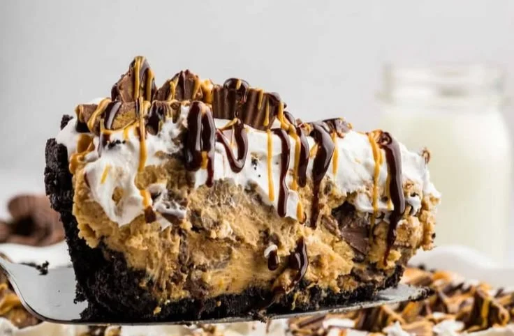 Delicious No-Bake Peanut Butter Cup Pie ready to serve