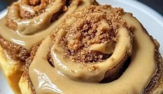 Delicious quick and easy decadent dessert recipes with cookies, cakes, and more.